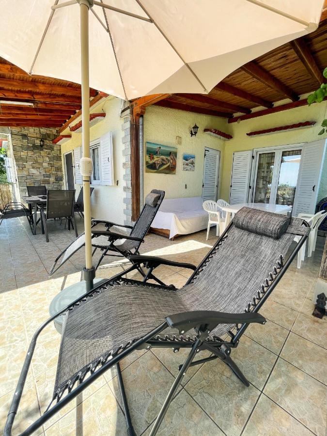 Casa Lia-Beach Front Villa Nea Kallikrateia Dış mekan fotoğraf
