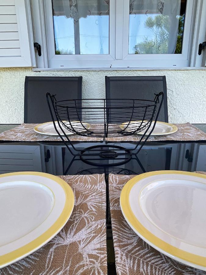 Casa Lia-Beach Front Villa Nea Kallikrateia Dış mekan fotoğraf