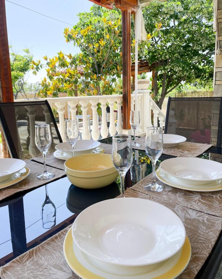 Casa Lia-Beach Front Villa Nea Kallikrateia Dış mekan fotoğraf